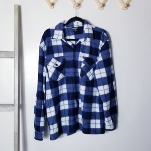 MOUNTAIN EXPEDITIONS SOFT BUTTON DOWN OVERSIZED SHACKET SIZE MEDIUM